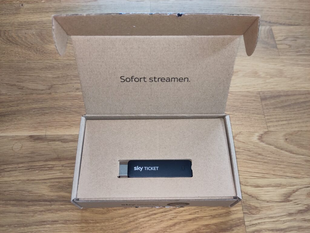 Foto des Sticks in der Originalverpackung.