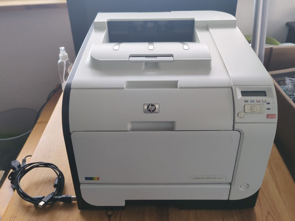 Frontansicht des LaserJet Pro 400 color